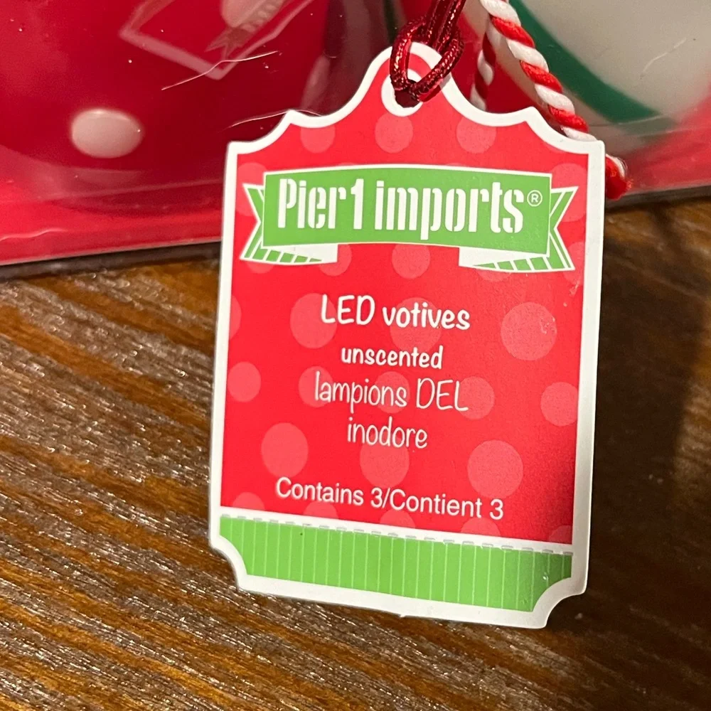 Holiday/Christmas Bundle includes Pier 1 mini motive, 2 holiday spatulas & decor
